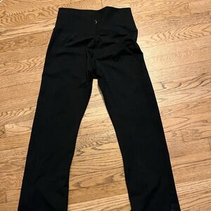 Jessica Simpson flair, yoga pants